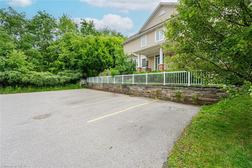 43-21 Diana Avenue, Brantford, ON - Outdoor