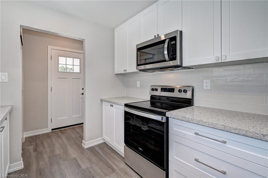 78 Barwood Crescent, Kitchener, ON - Indoor Photo Showing Kitchen