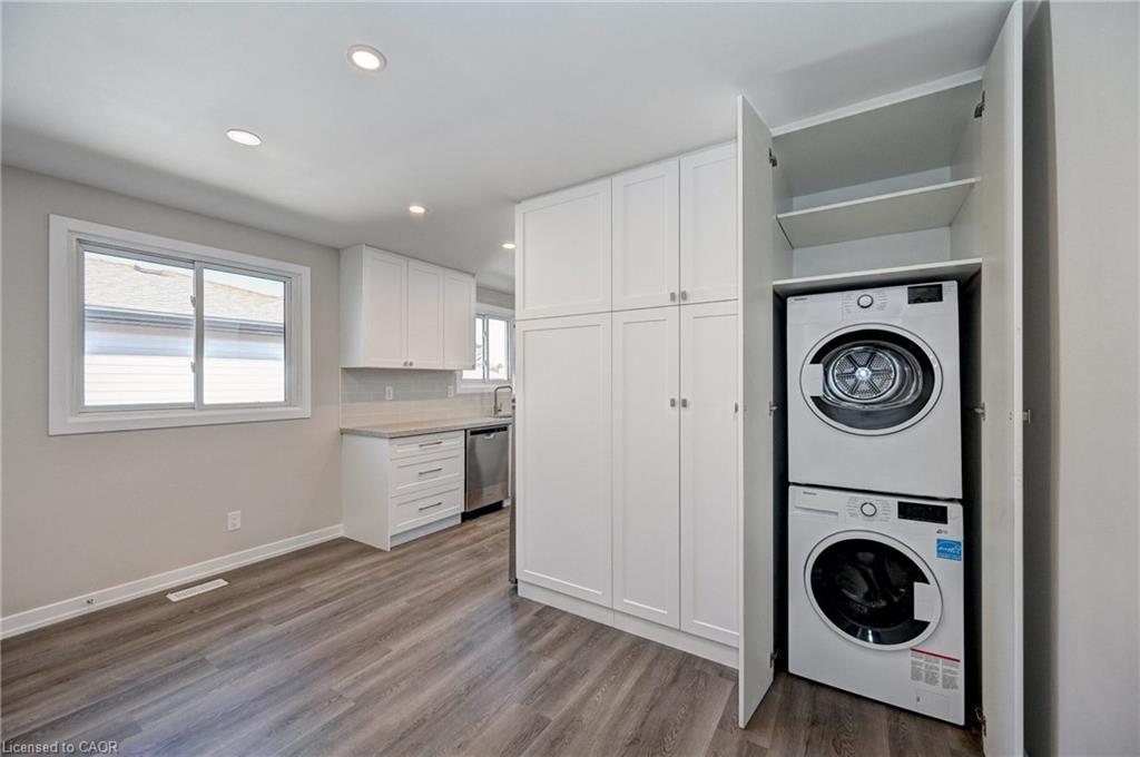 78 Barwood Crescent, Kitchener, ON - Indoor Photo Showing Laundry Room