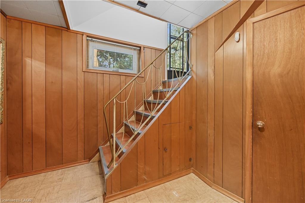 23 Percy Court, Hamilton, ON - Indoor Photo Showing Other Room