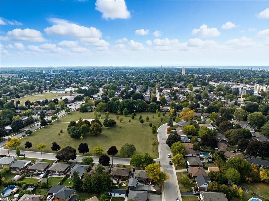23 Percy Court, Hamilton, ON - Outdoor With View