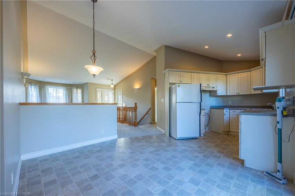322 Richardson Drive, Port Dover, ON - Indoor Photo Showing Kitchen