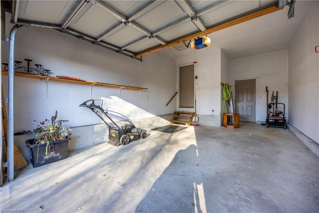 322 Richardson Drive, Port Dover, ON - Indoor Photo Showing Garage
