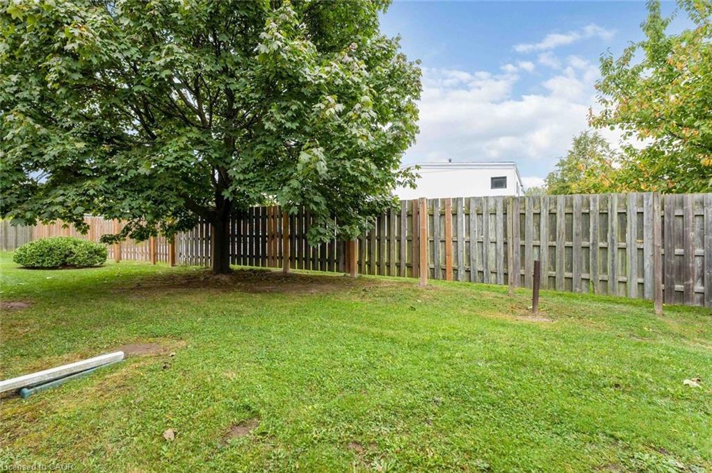 7-35 Nova Crescent, Welland, ON - Outdoor