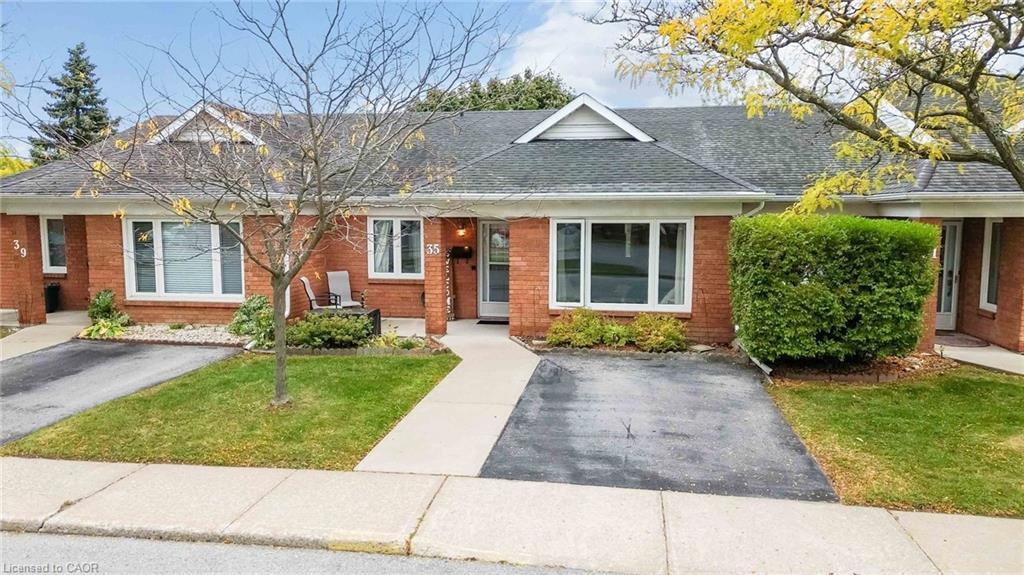 7-35 Nova Crescent, Welland, ON - Outdoor With Facade