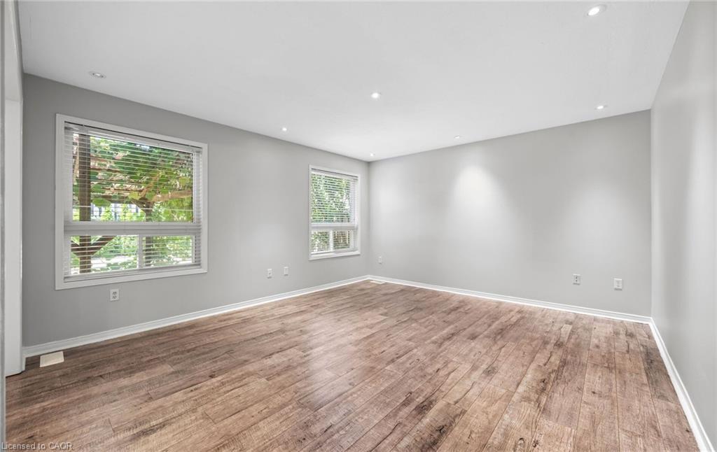 48 Powell Drive, Binbrook, ON - Indoor Photo Showing Other Room