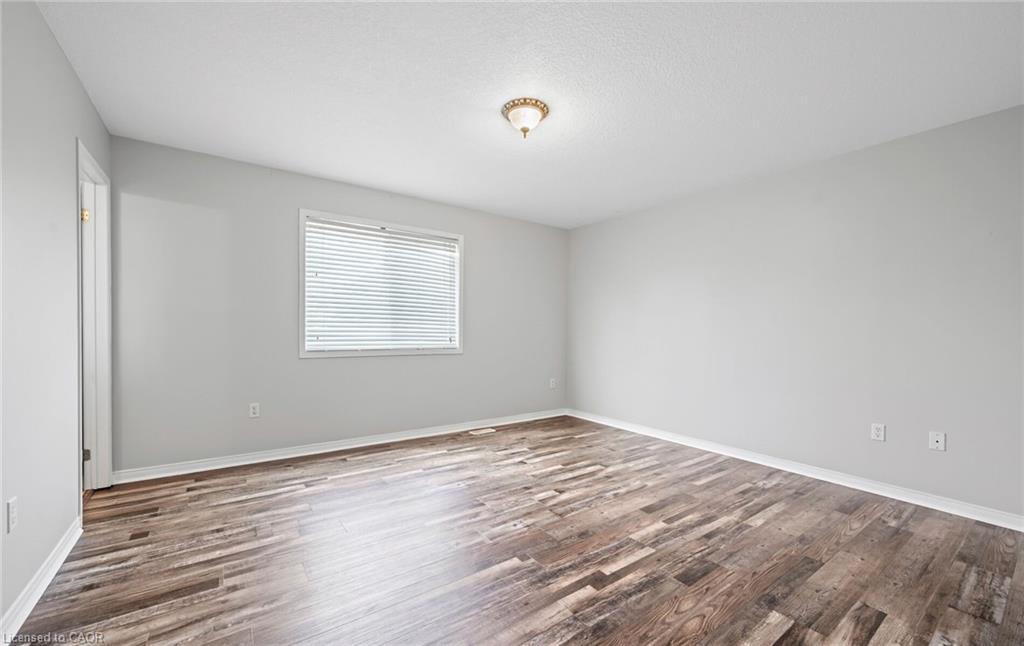 48 Powell Drive, Binbrook, ON - Indoor Photo Showing Other Room