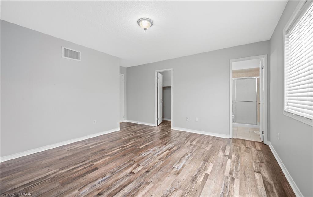 48 Powell Drive, Binbrook, ON - Indoor Photo Showing Other Room