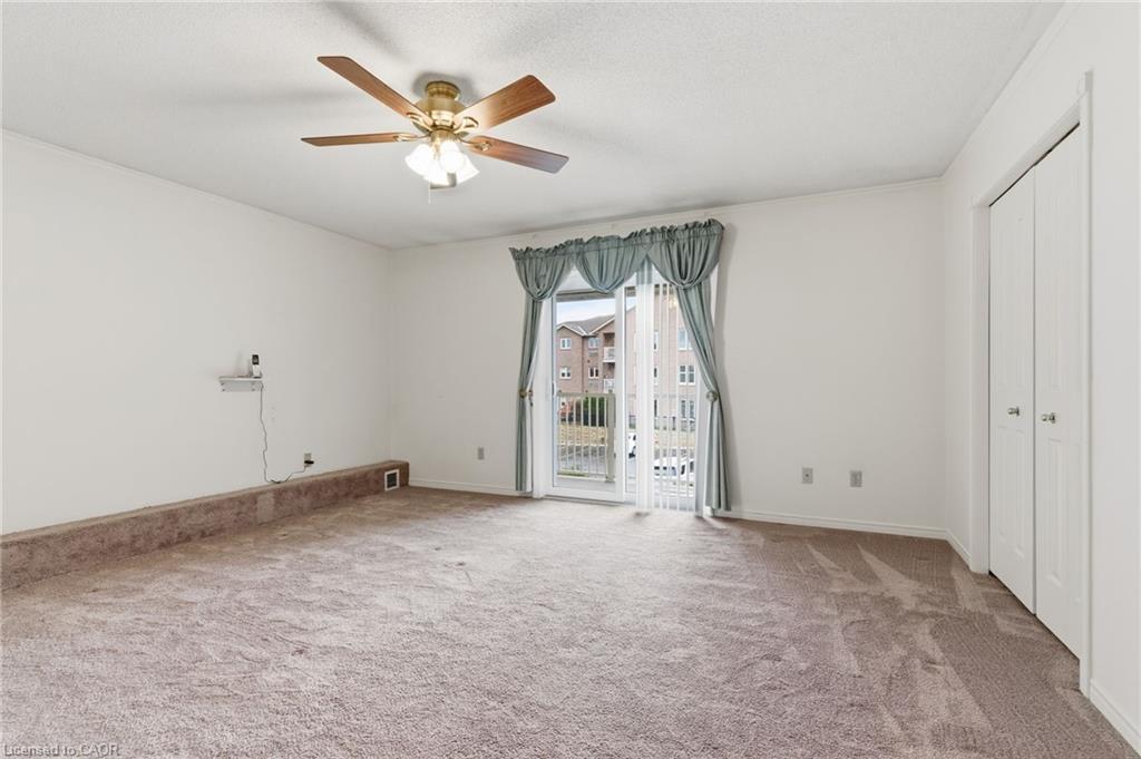 16-3050 Pinemeadow Drive, Burlington, ON - Indoor Photo Showing Other Room