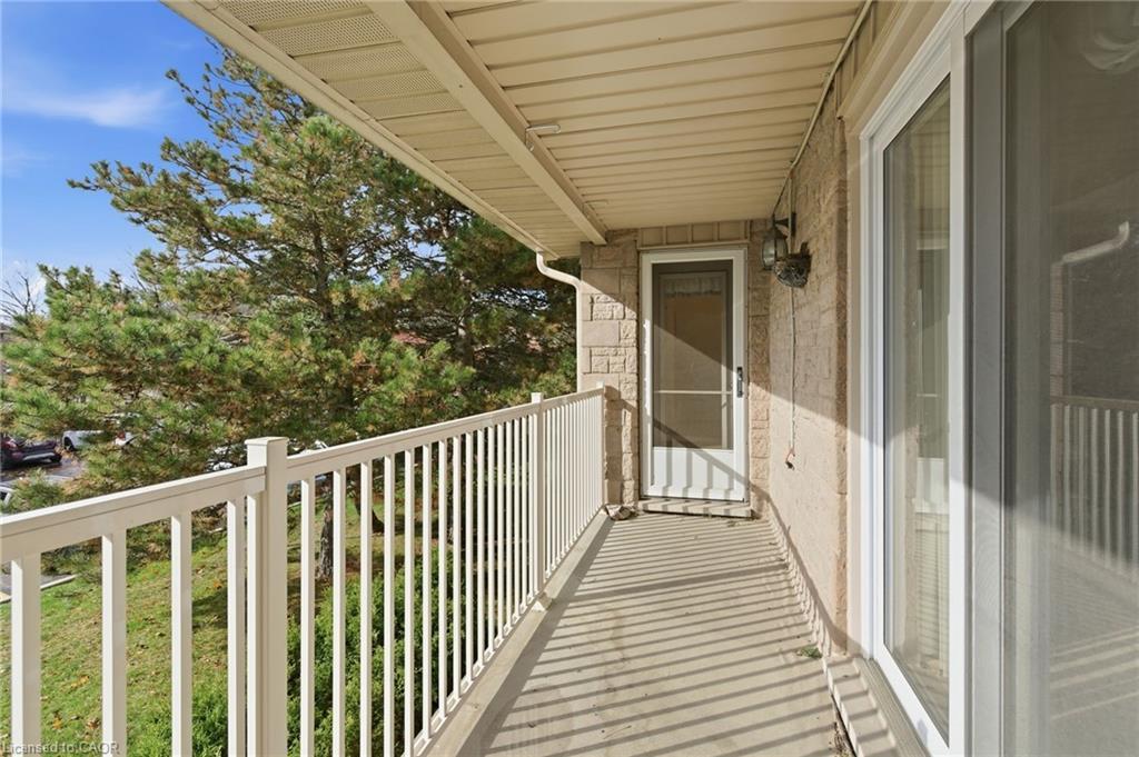 16-3050 Pinemeadow Drive, Burlington, ON - Outdoor With Exterior
