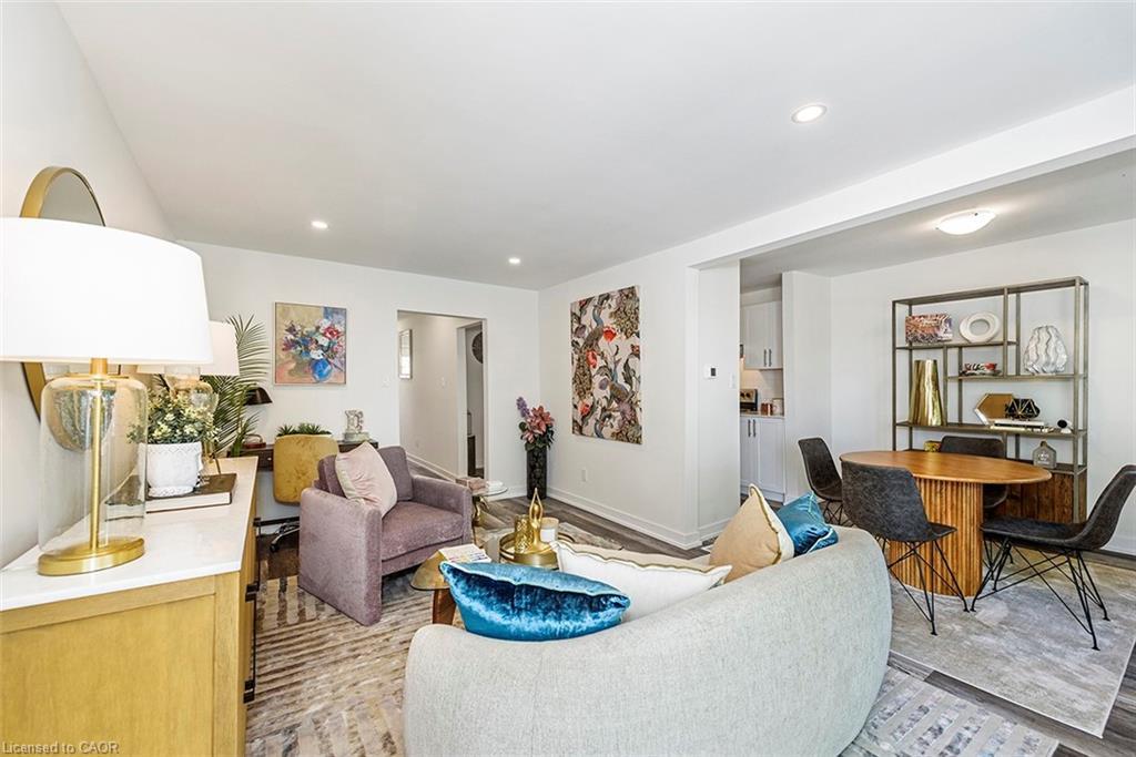 41-88 Tunbridge Crescent, Hamilton, ON - Indoor Photo Showing Living Room