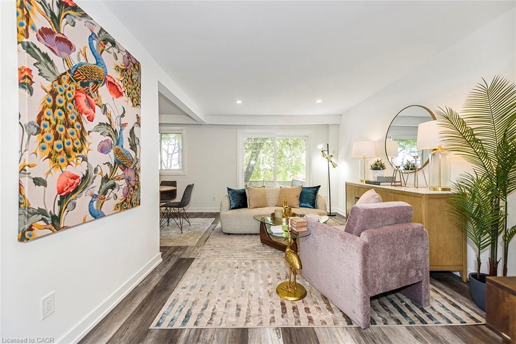 41-88 Tunbridge Crescent, Hamilton, ON - Indoor Photo Showing Living Room