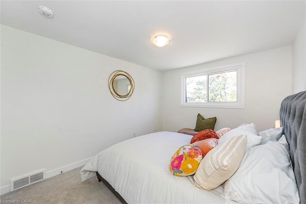 41-88 Tunbridge Crescent, Hamilton, ON - Indoor Photo Showing Bedroom