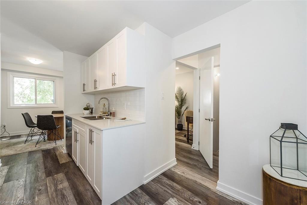 41-88 Tunbridge Crescent, Hamilton, ON - Indoor Photo Showing Kitchen