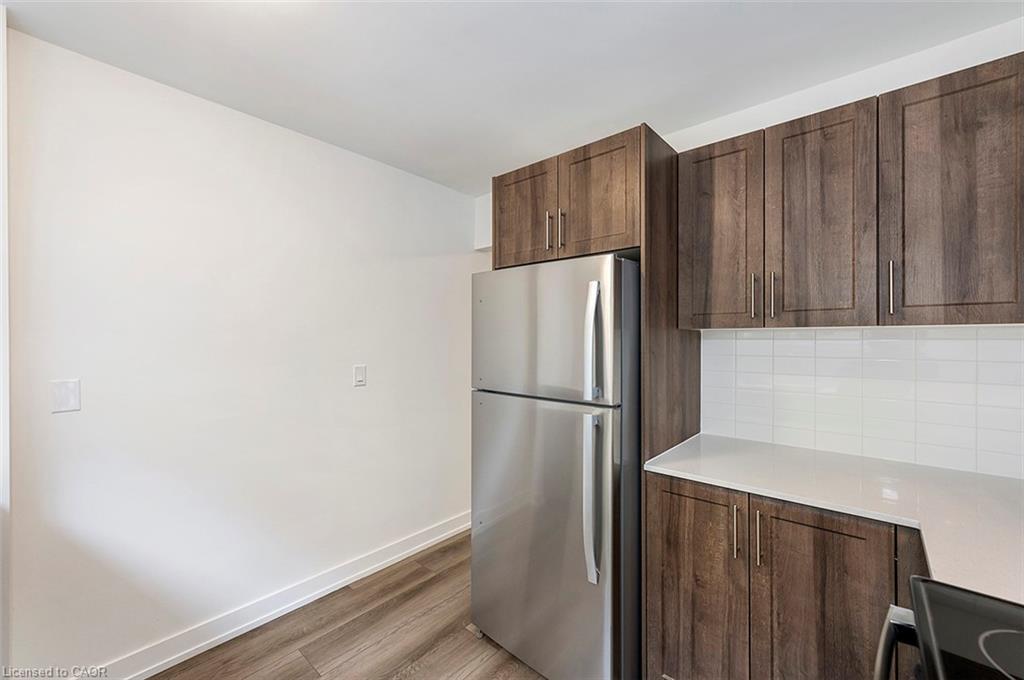 65 Woodman Drive N, Hamilton, ON - Indoor Photo Showing Kitchen