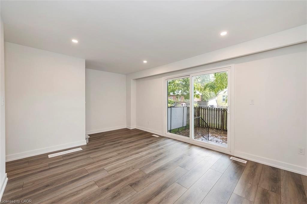 65 Woodman Drive N, Hamilton, ON - Indoor Photo Showing Other Room