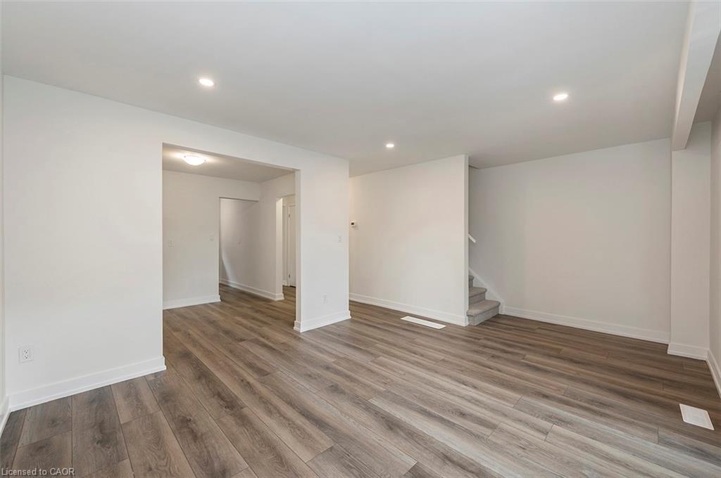 65 Woodman Drive N, Hamilton, ON - Indoor Photo Showing Other Room