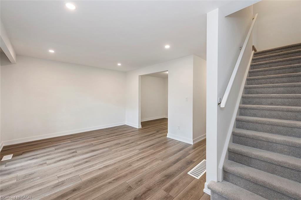 65 Woodman Drive N, Hamilton, ON - Indoor Photo Showing Other Room