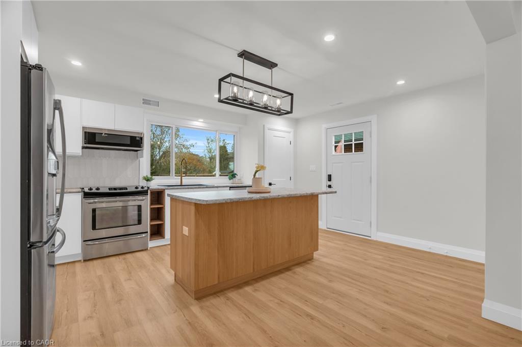 1-22 Ash Street, Kitchener, ON - Indoor Photo Showing Kitchen With Stainless Steel Kitchen