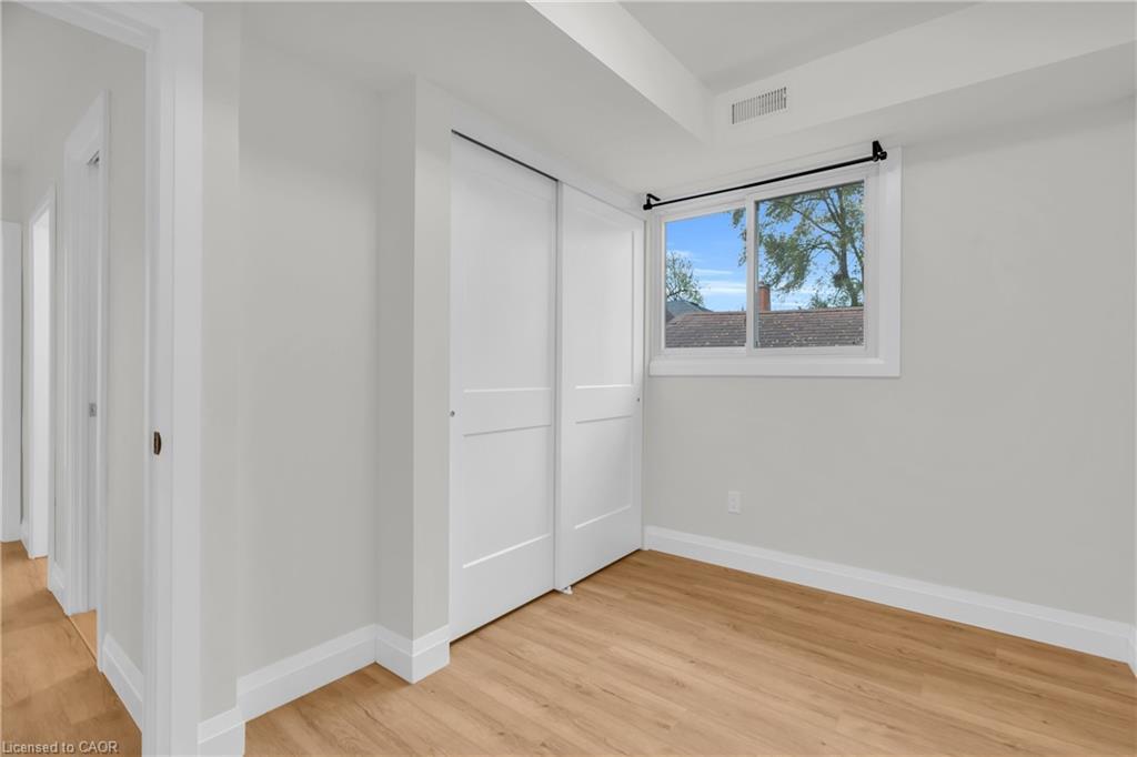 1-22 Ash Street, Kitchener, ON - Indoor Photo Showing Other Room