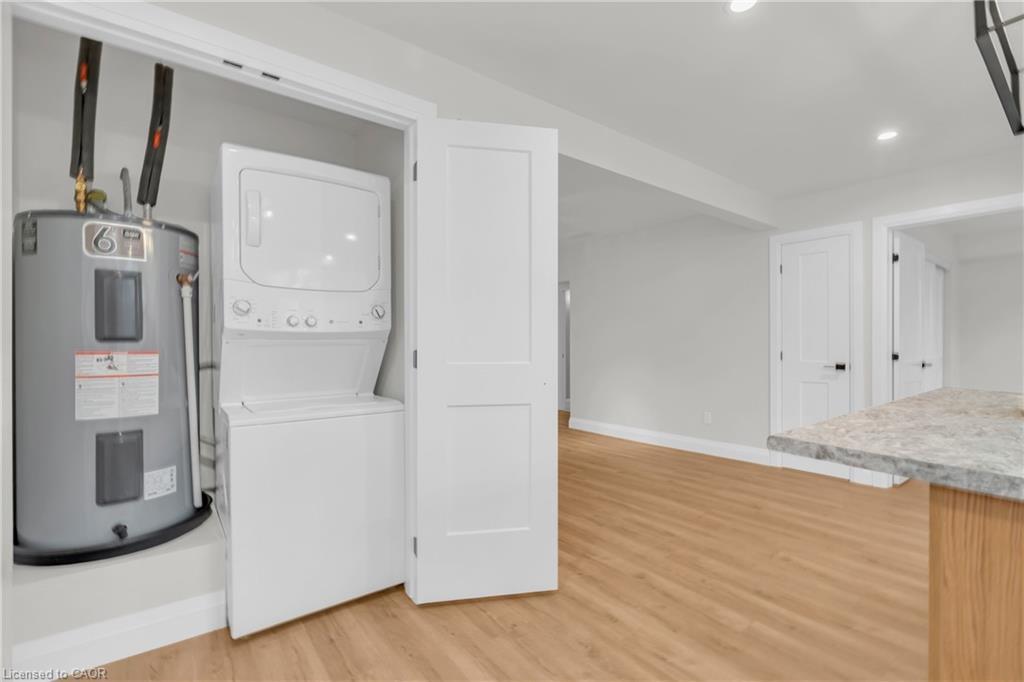 1-22 Ash Street, Kitchener, ON - Indoor Photo Showing Laundry Room