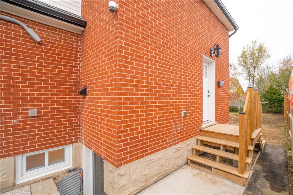 1-22 Ash Street, Kitchener, ON - Outdoor With Exterior