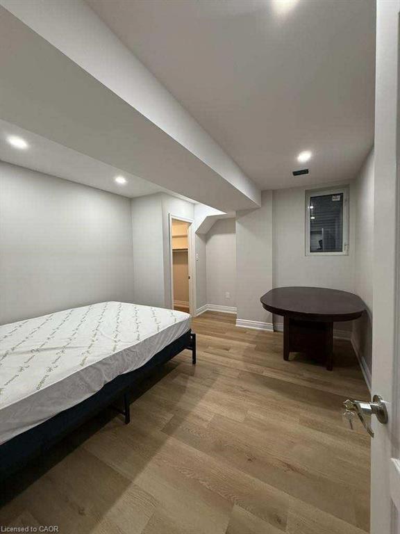 Lower-9 Macklin Street, Brantford, ON - Indoor