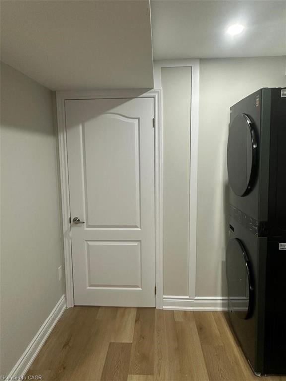 Lower-9 Macklin Street, Brantford, ON - Indoor Photo Showing Laundry Room