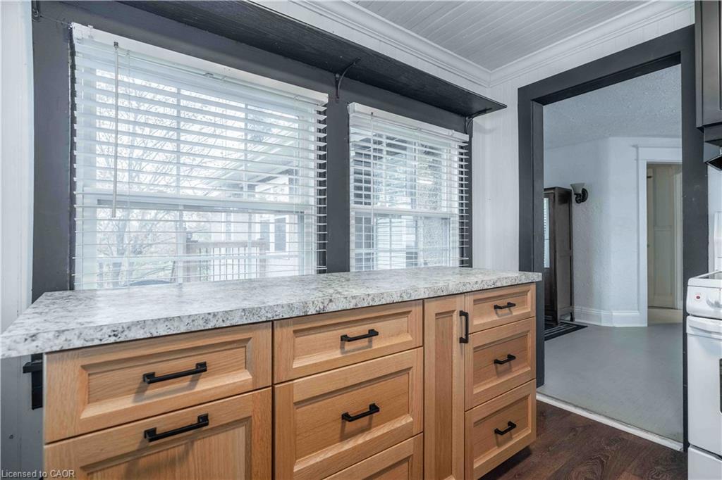 19 Margery Road, Welland, ON - Indoor Photo Showing Kitchen