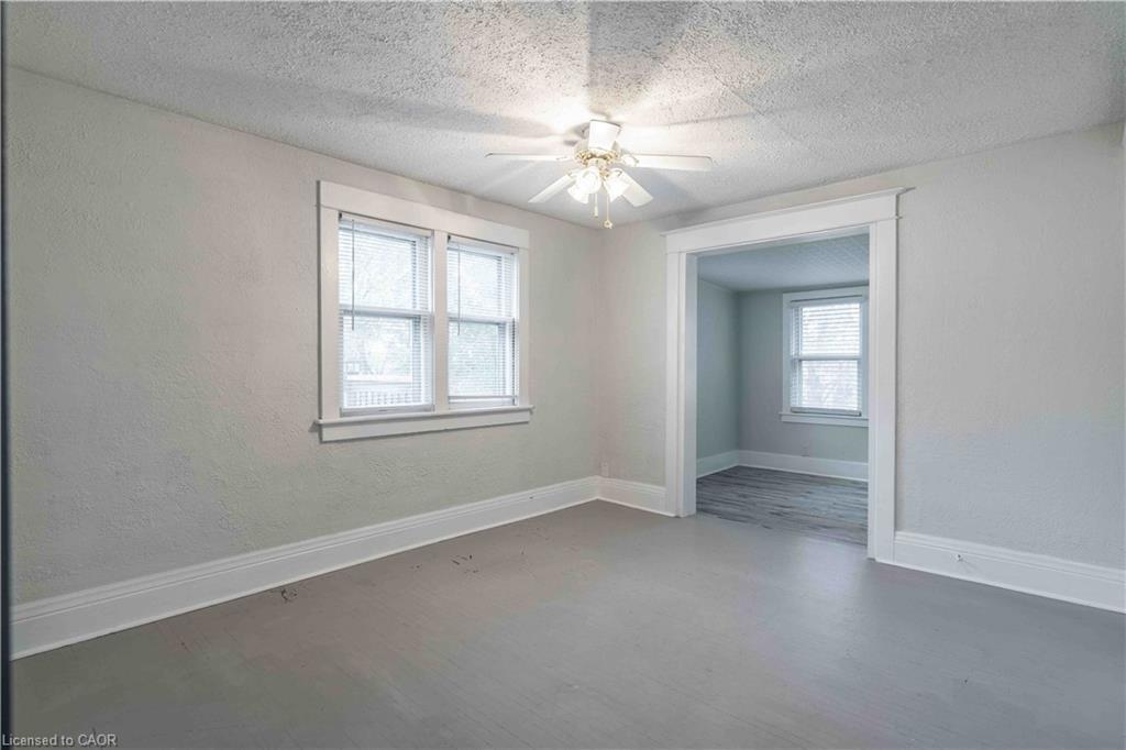 19 Margery Road, Welland, ON - Indoor Photo Showing Other Room