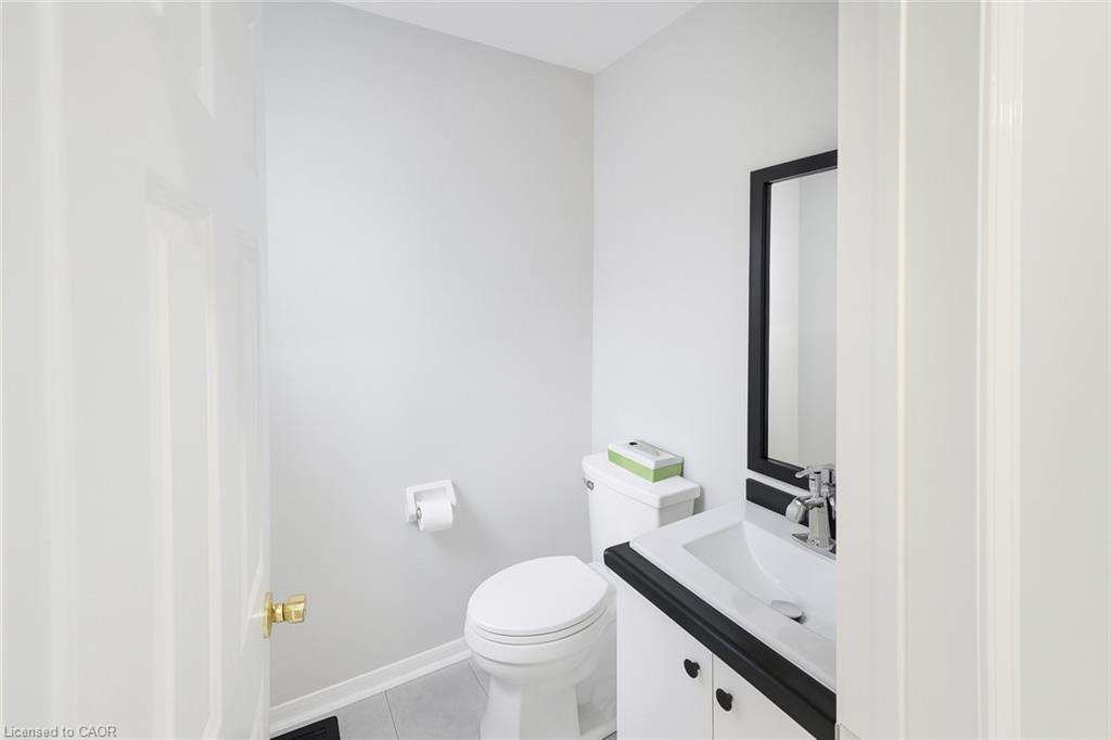 6798 Bansbridge Crescent, Mississauga, ON - Indoor Photo Showing Bathroom