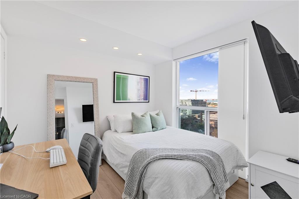 1406-100 Western Battery Road, Toronto, ON - Indoor Photo Showing Bedroom