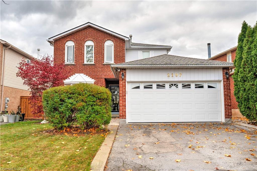 2197 Donald Road, Burlington, ON - Outdoor