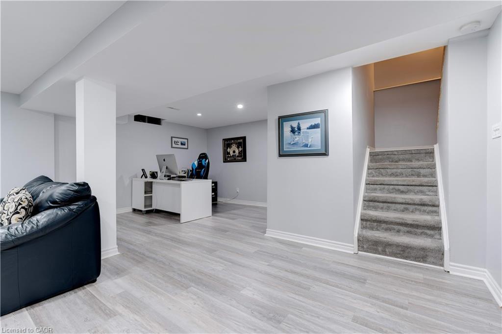 2197 Donald Road, Burlington, ON - Indoor