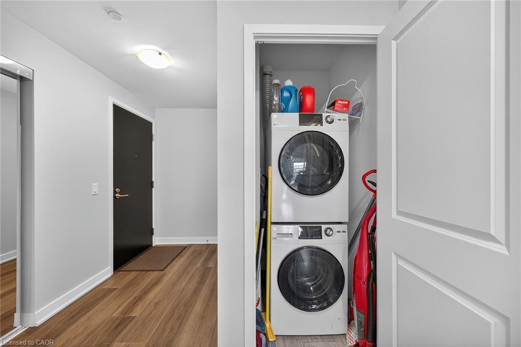 1707-2007 James Street, Burlington, ON - Indoor Photo Showing Laundry Room