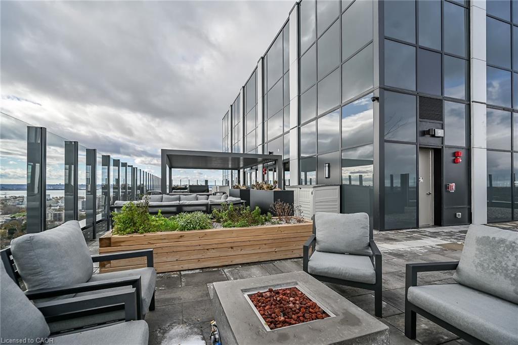 1707-2007 James Street, Burlington, ON -