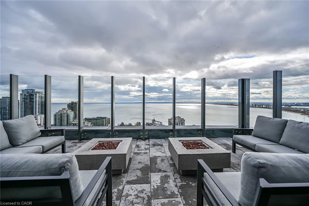 1707-2007 James Street, Burlington, ON - Indoor Photo Showing Living Room