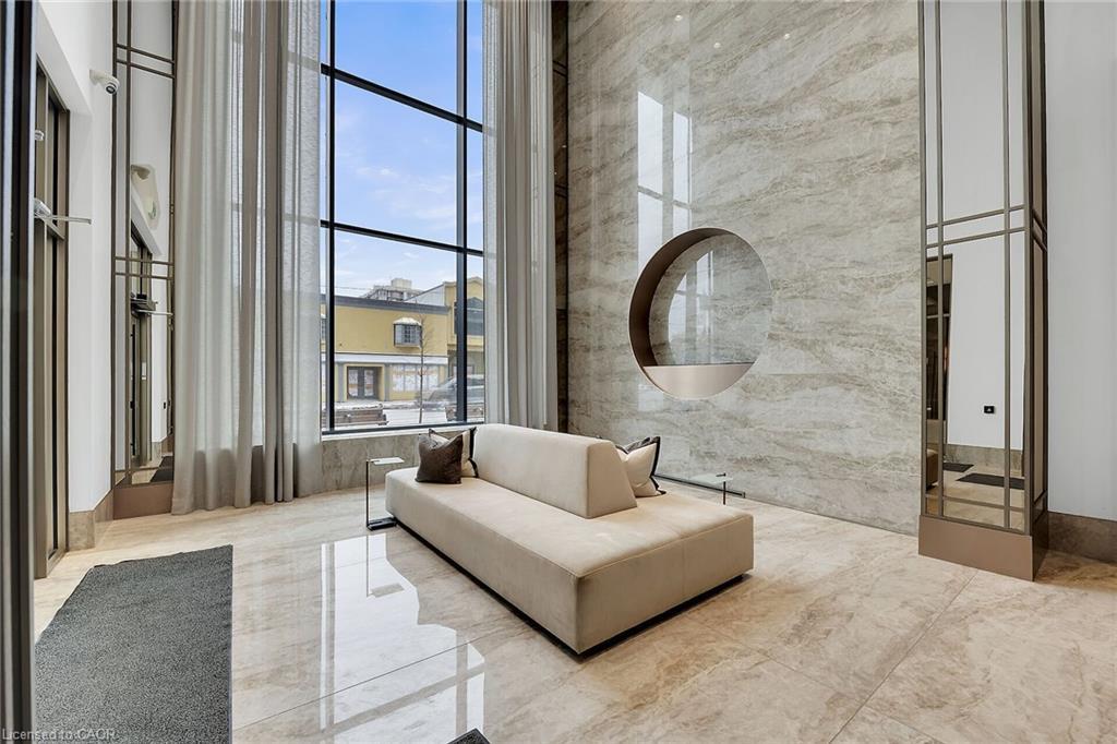 1707-2007 James Street, Burlington, ON - Indoor Photo Showing Other Room