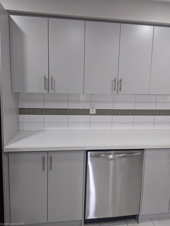 138 Muirland Crescent, Brampton, ON - Indoor Photo Showing Kitchen