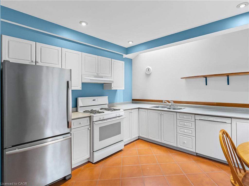 282 Main Street W, Hamilton, ON - Indoor Photo Showing Kitchen With Double Sink