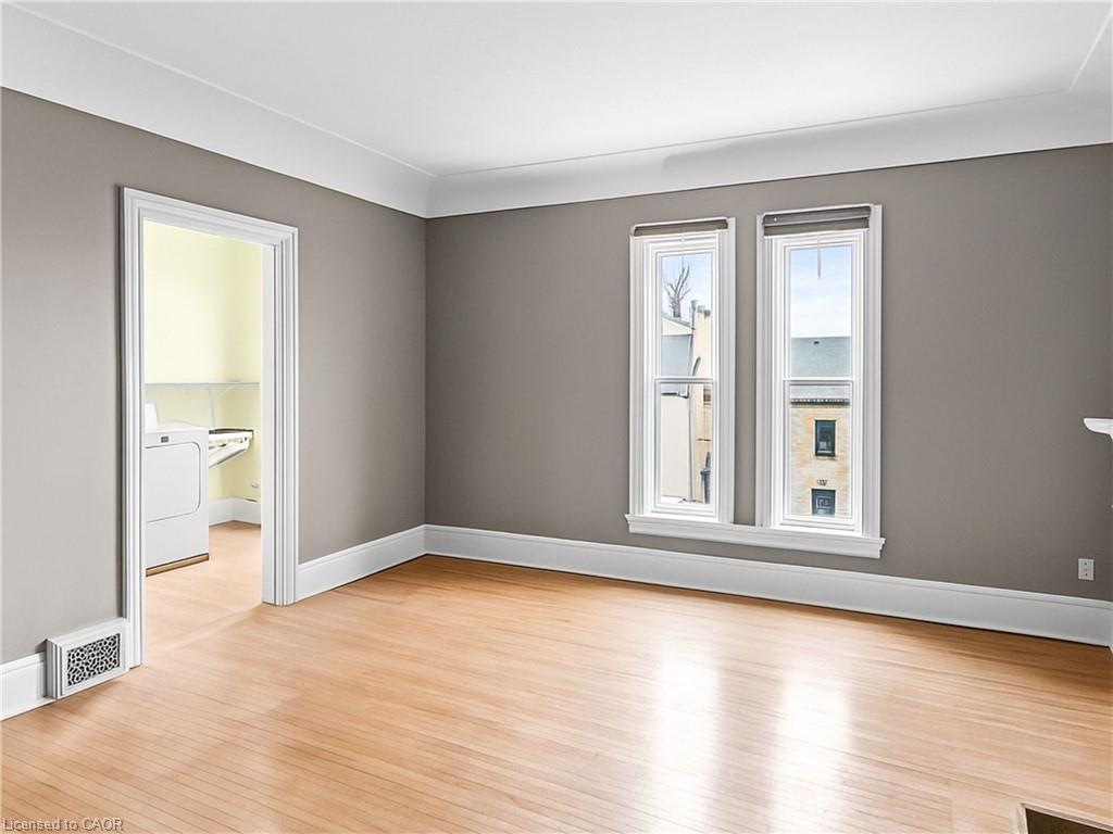282 Main Street W, Hamilton, ON - Indoor Photo Showing Other Room