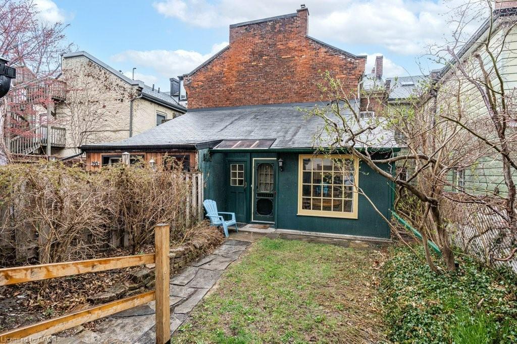 282 Main Street W, Hamilton, ON - Outdoor