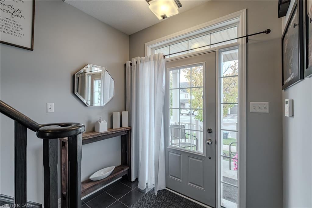 73 English Lane, Brantford, ON - Indoor Photo Showing Other Room