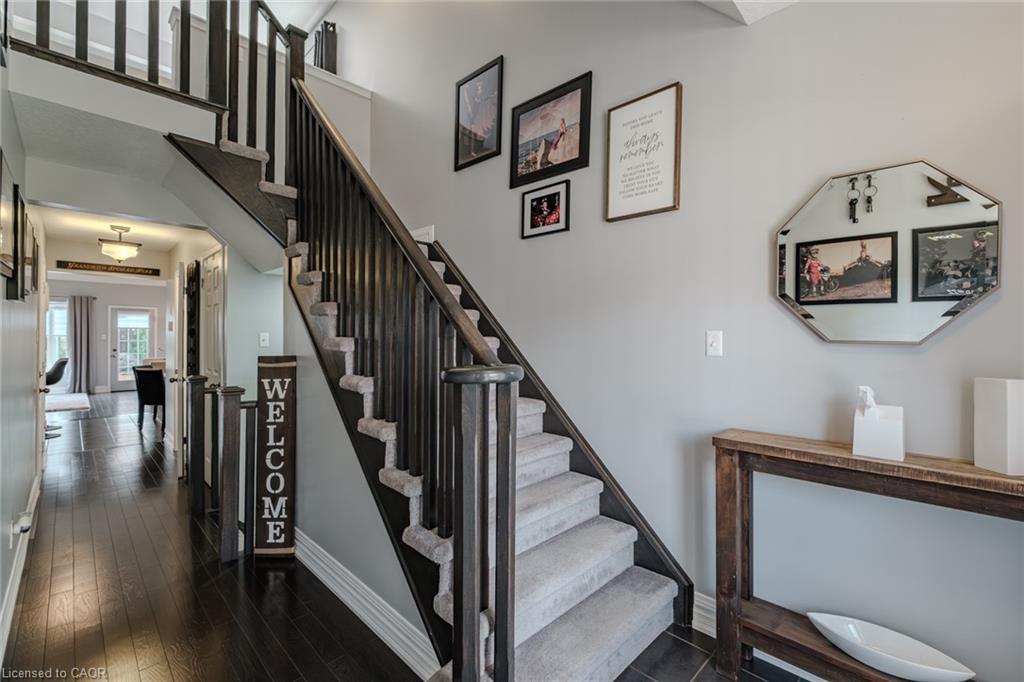 73 English Lane, Brantford, ON - Indoor Photo Showing Other Room