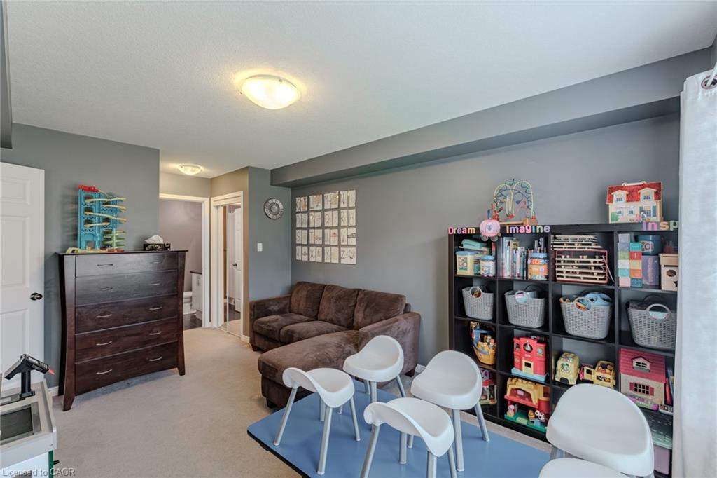 73 English Lane, Brantford, ON - Indoor