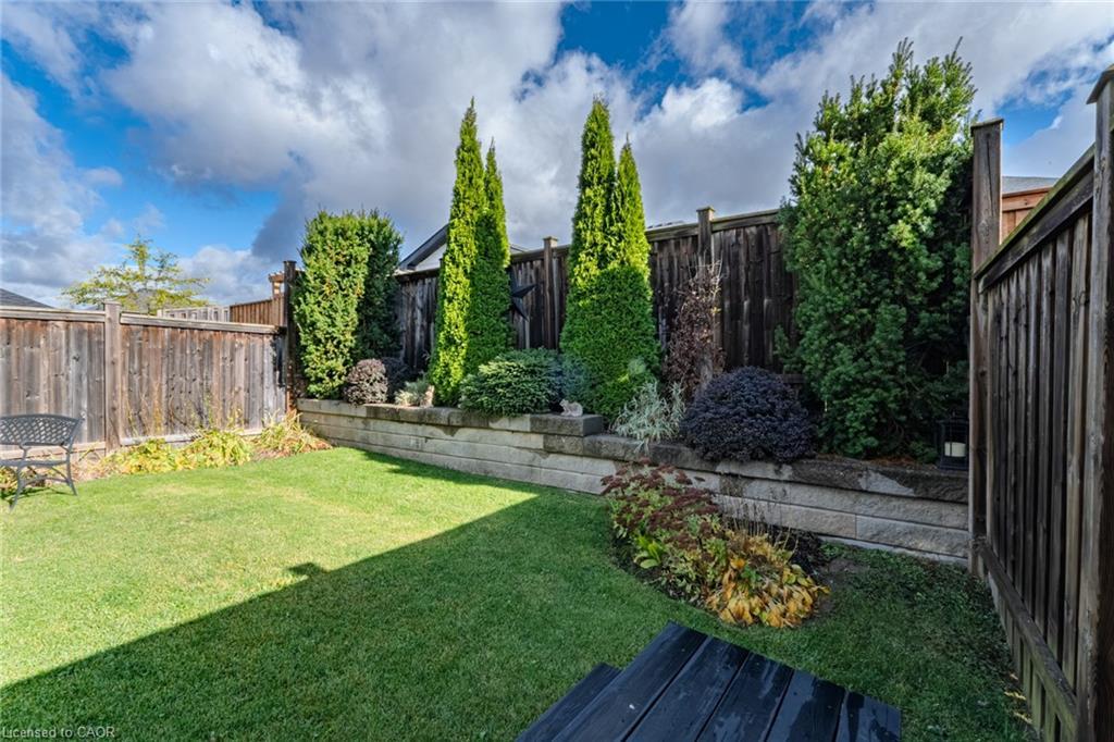 73 English Lane, Brantford, ON - Outdoor With Backyard
