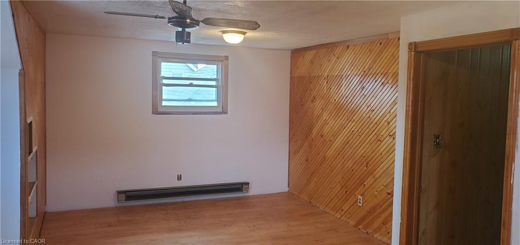 149 Ivon Avenue, Hamilton, ON - Indoor Photo Showing Other Room