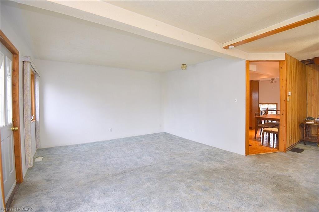 149 Ivon Avenue, Hamilton, ON - Indoor Photo Showing Other Room