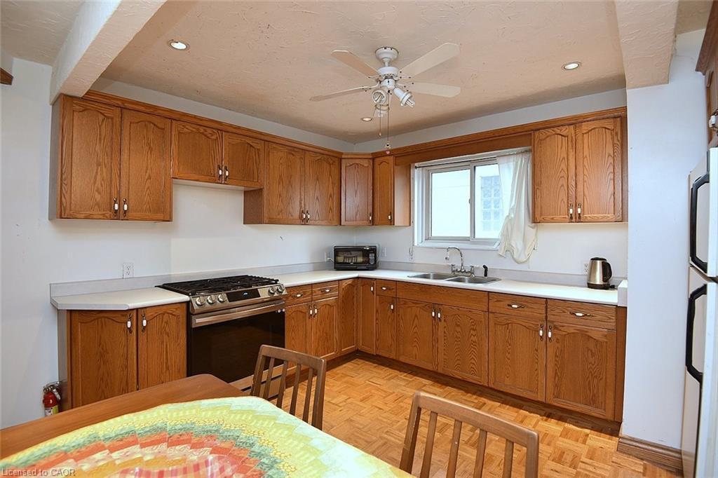 149 Ivon Avenue, Hamilton, ON - Indoor Photo Showing Kitchen With Double Sink