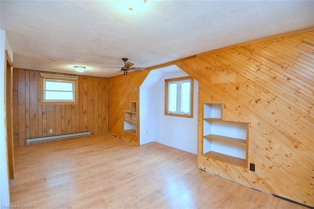 149 Ivon Avenue, Hamilton, ON - Indoor Photo Showing Other Room